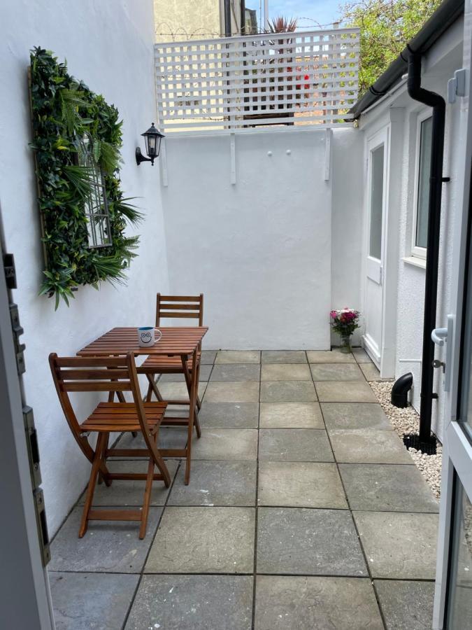 Kemptown Courtyard Apartment Brighton Exterior photo